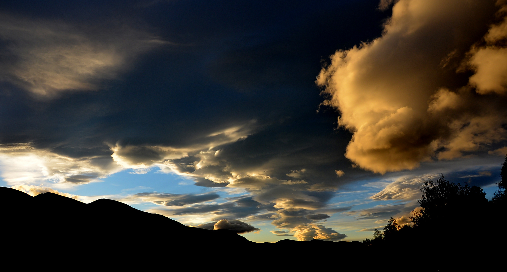 Wolkenhimmel in Norwegen