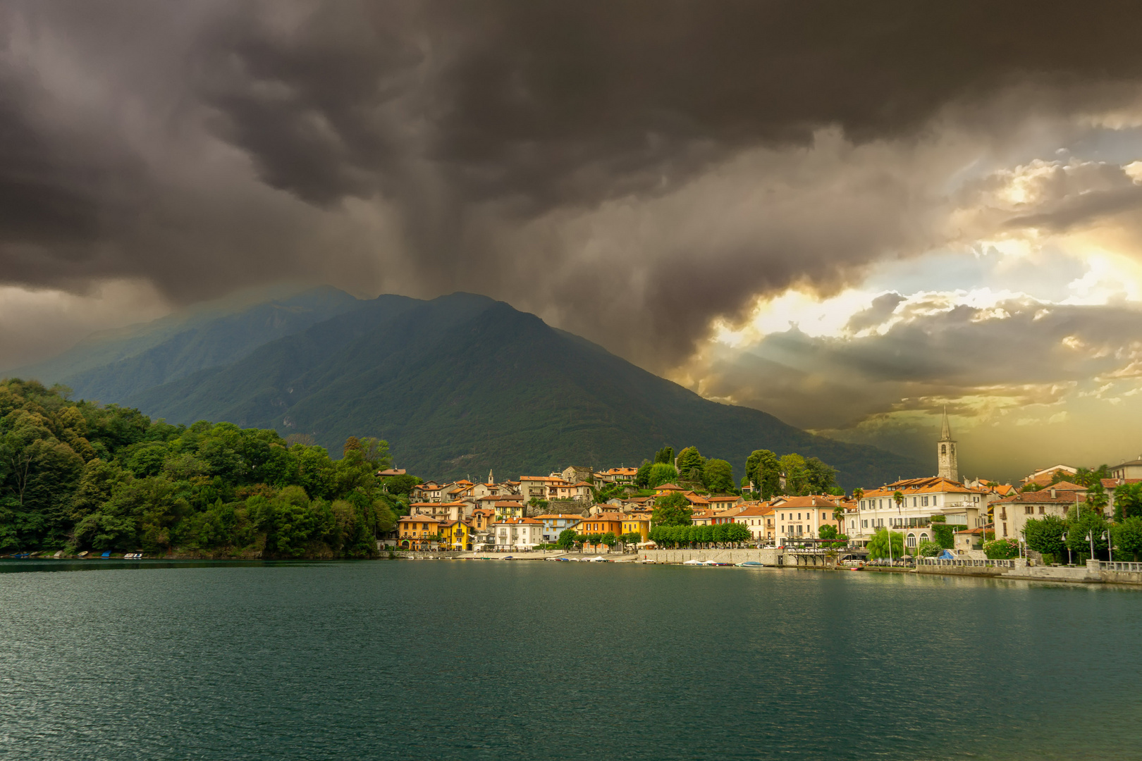 Wolken:Lago Maggiore