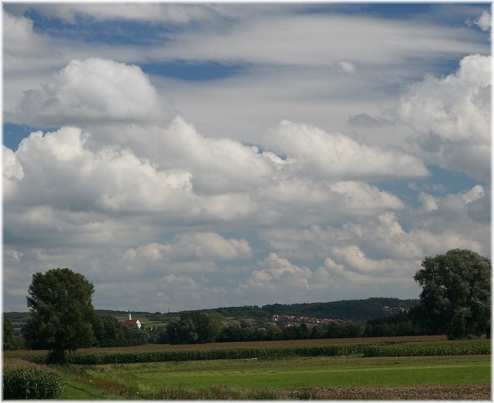 Wolkenlandschaften im Nördlinger Ries