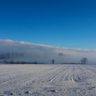 Wolkenlinie Nebel aus fahrendem Auto mit Handy