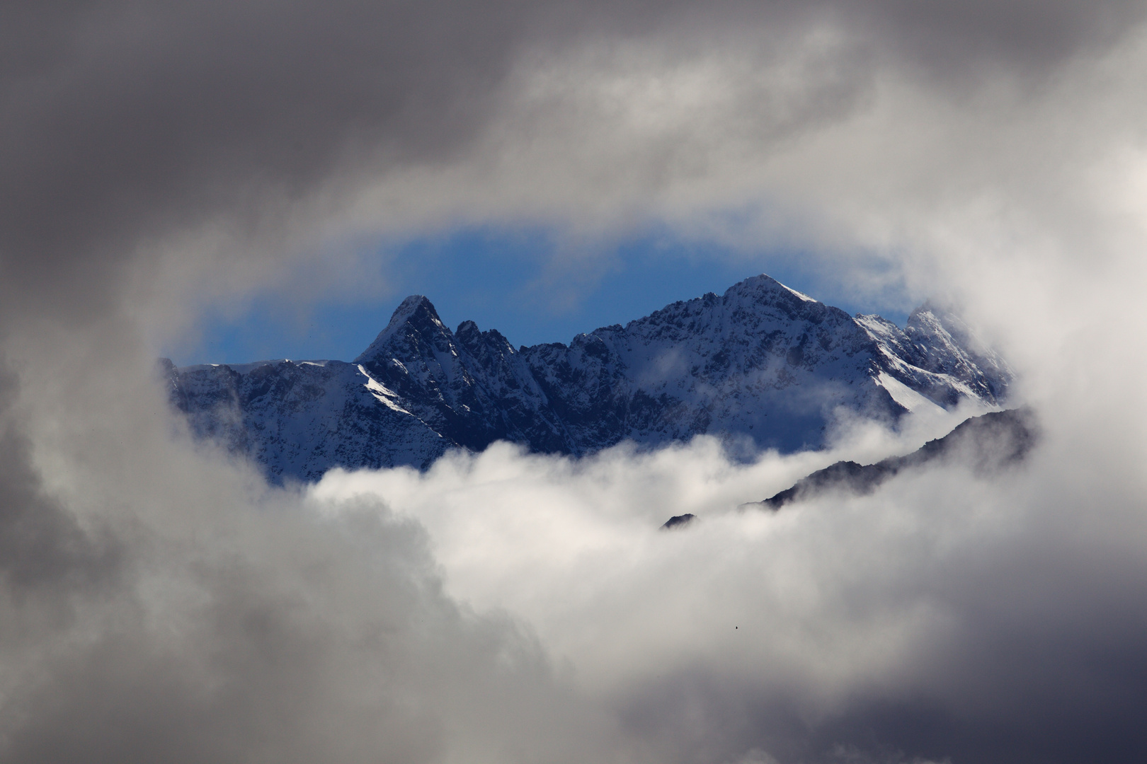 Wolkenloch mit Tierberg