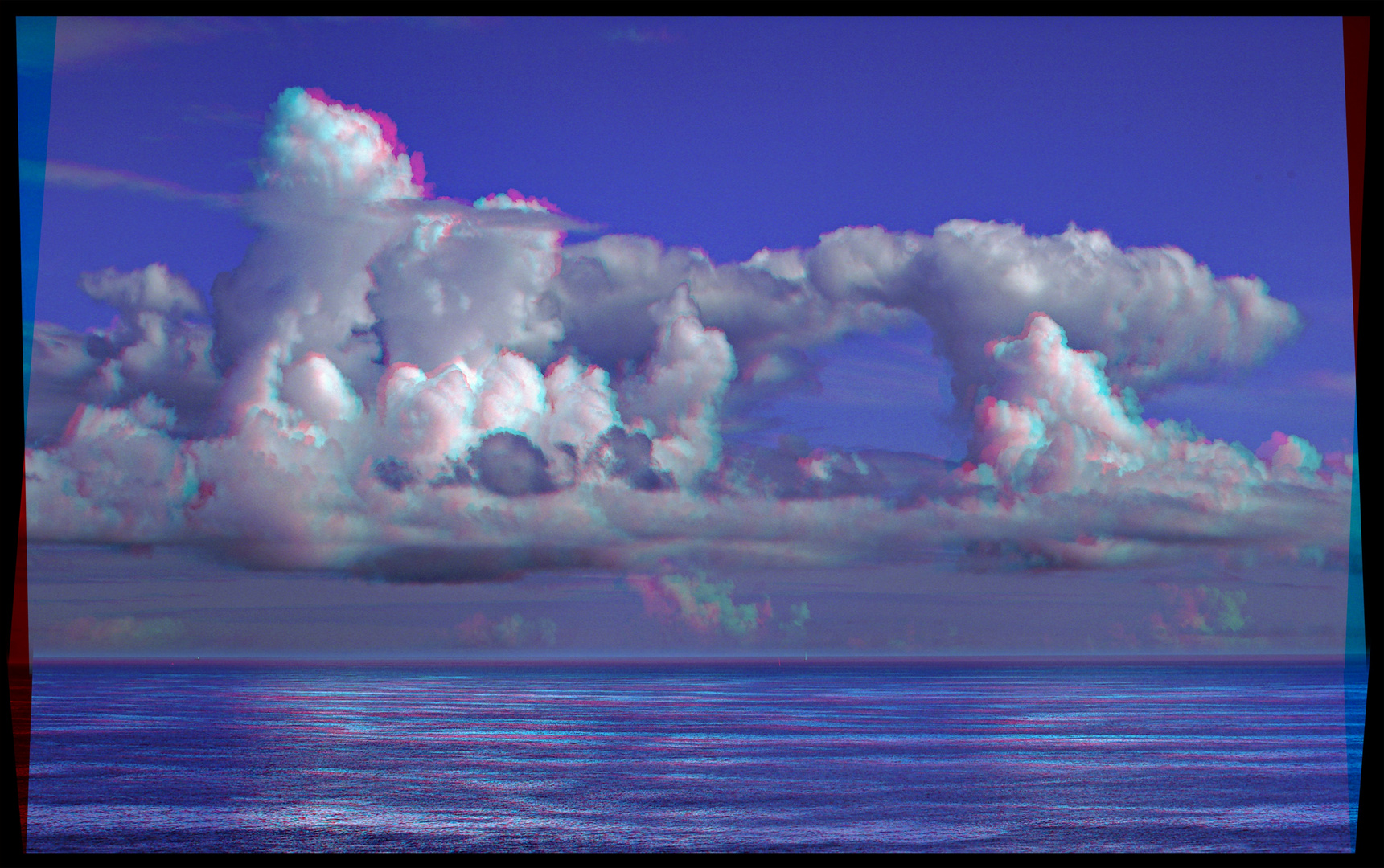  Wolkenloch und spiegelglattes Meer (3D-Anaglyphe)