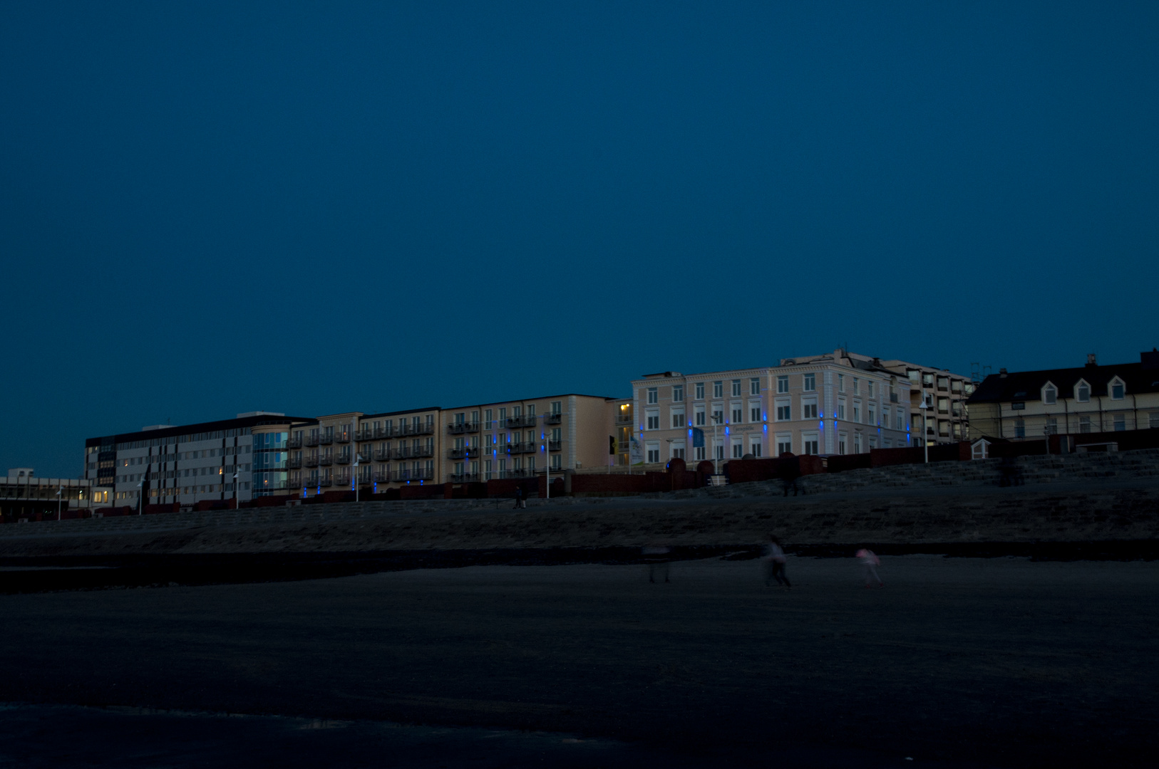 Wolkenlos in die Nacht