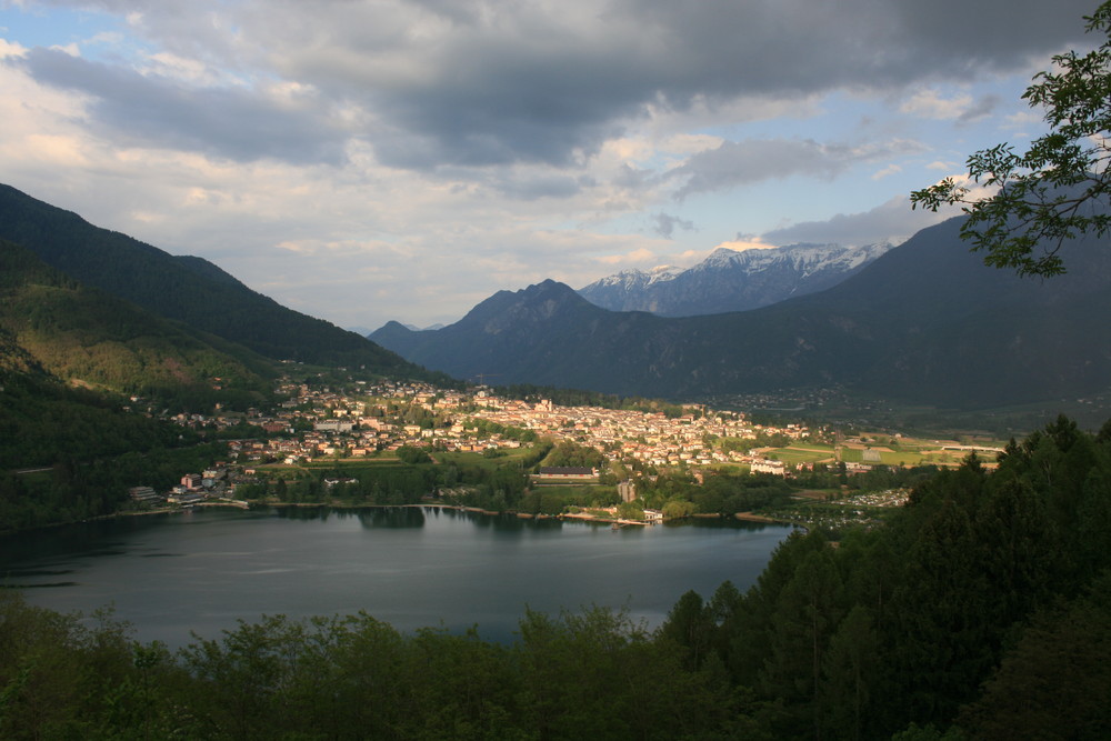 Wolkenlücke über Levico