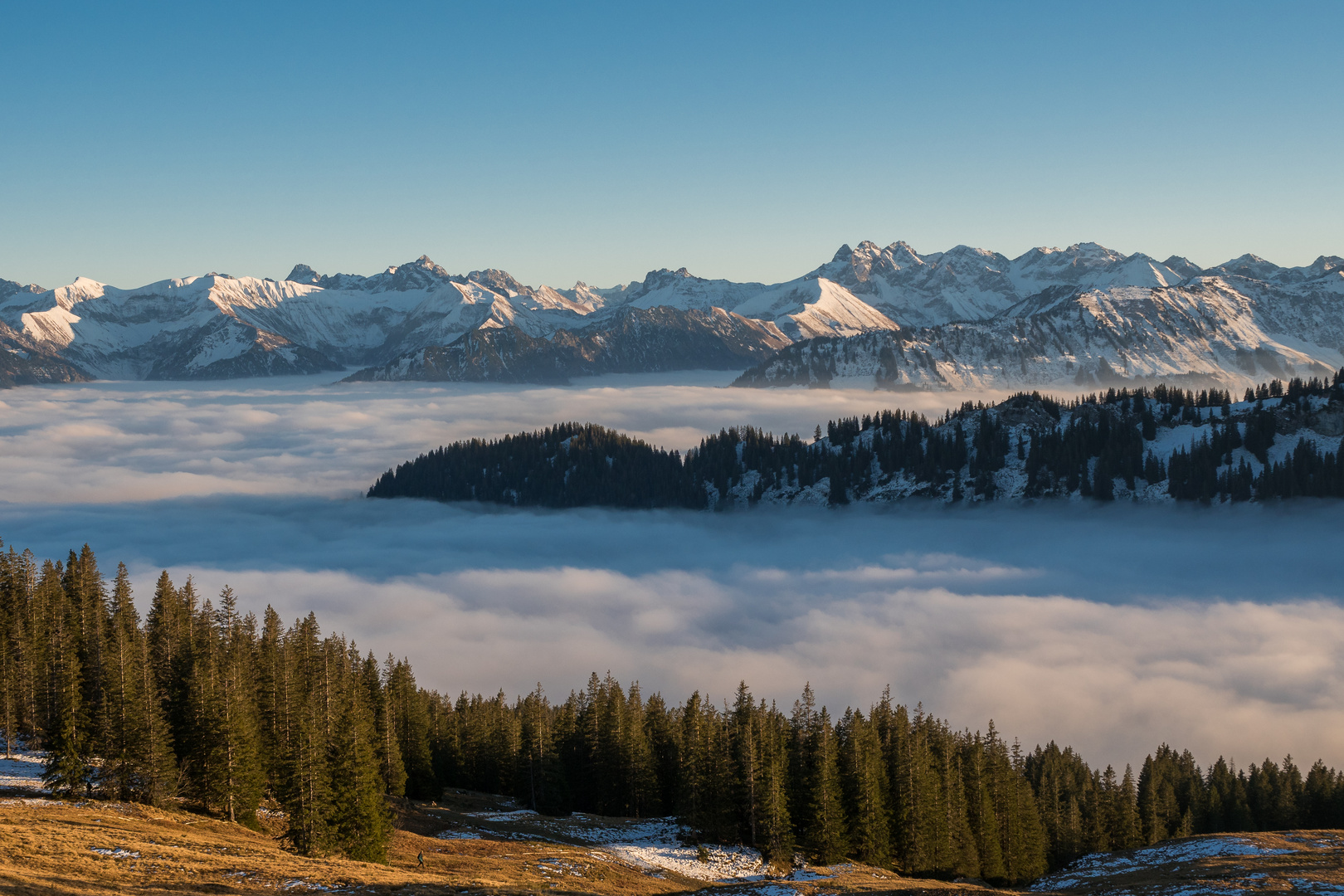 Wolkenmeer im Herbst