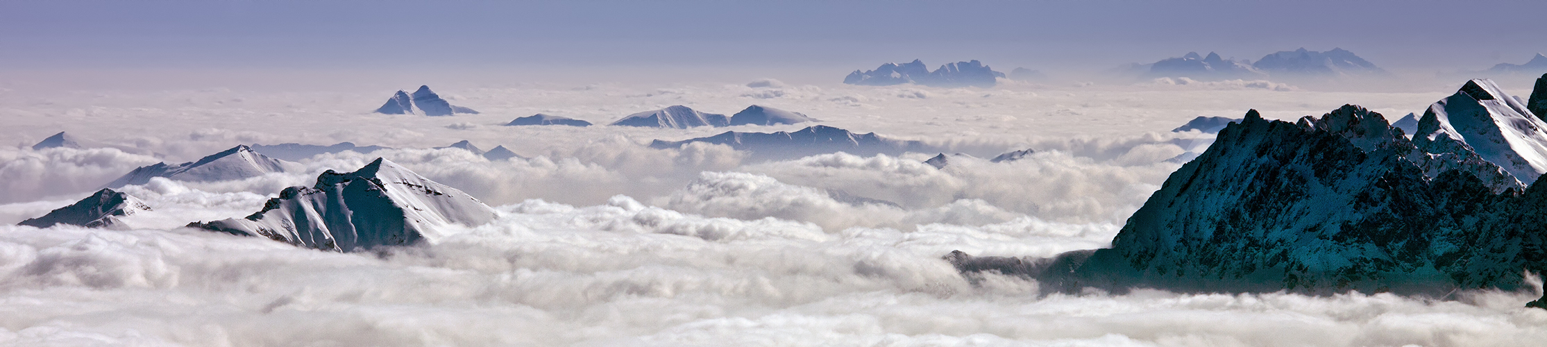 Wolkenmeer mit Aussicht