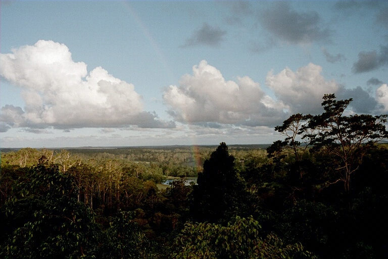 Wolkenmeer und Regenbogen von meinem Lieblingsstuhlauf der Veranda