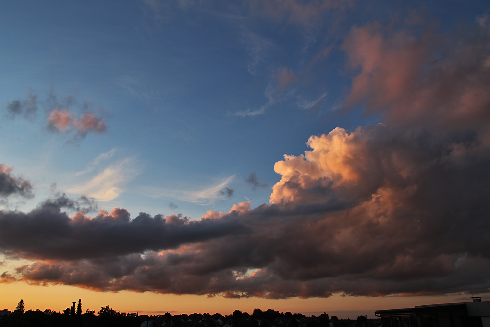 Wolkenpower am Abend