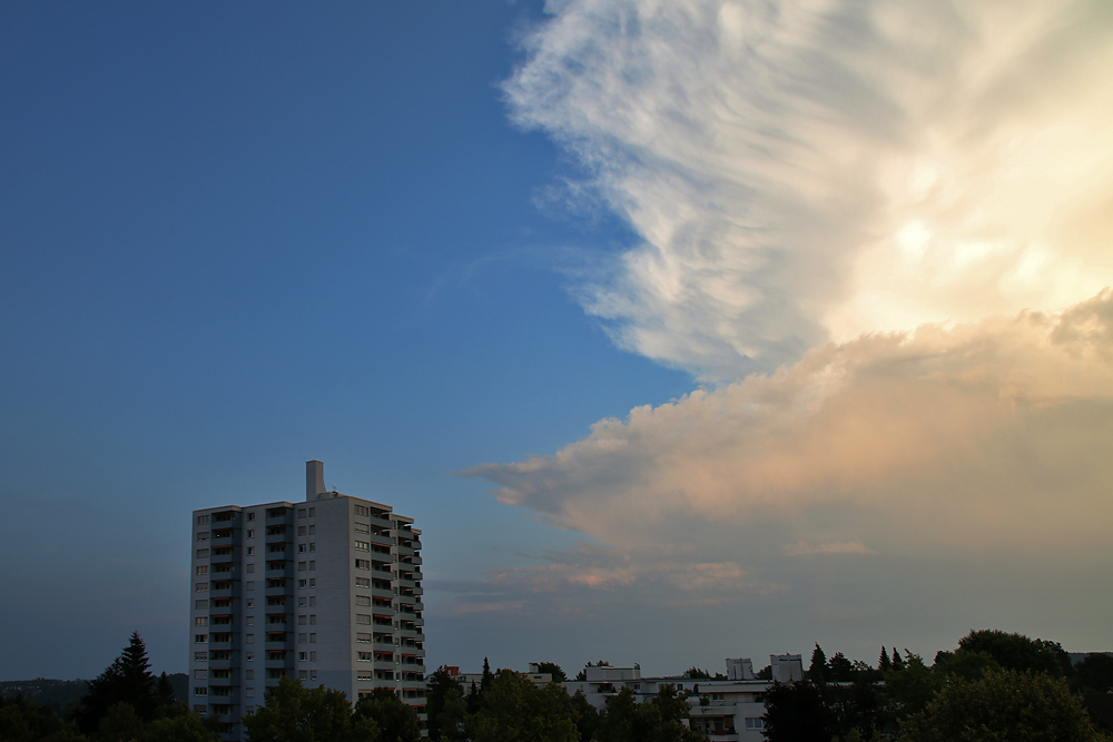 Wolkenschauspiel am Abend