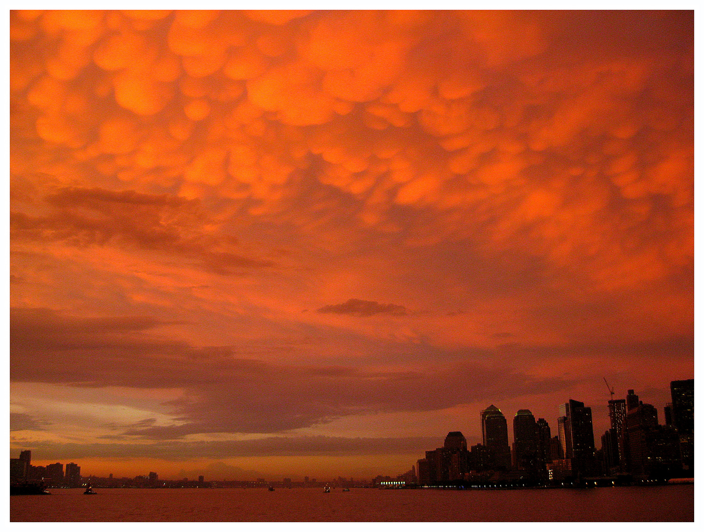 "Wolkenschauspiel über NewYork City"