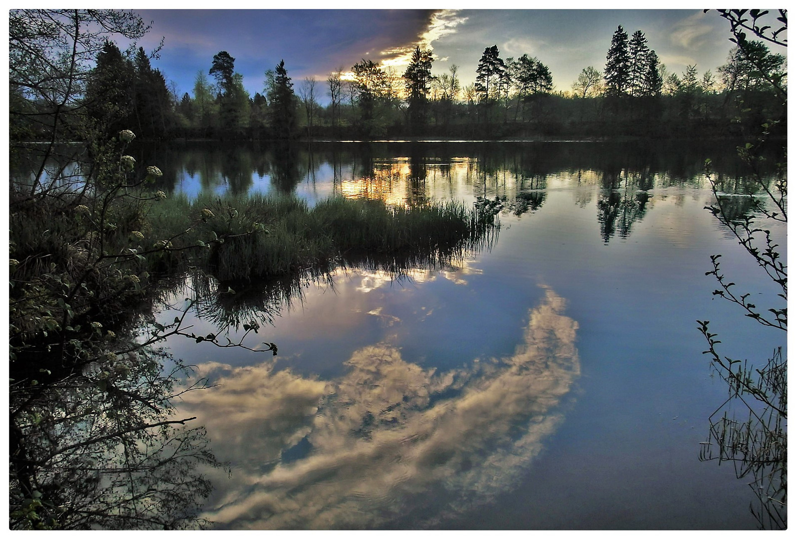 Wolkenspiegelung