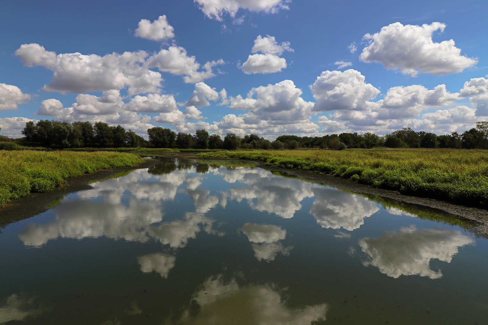 Wolkenspiegelung