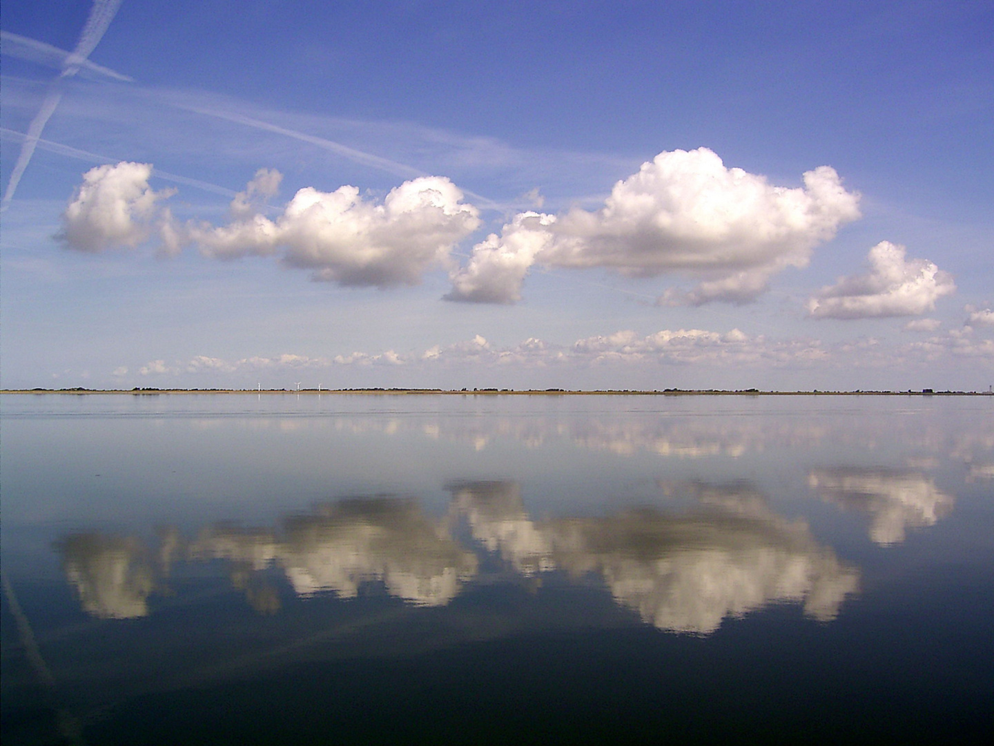 Wolkenspiegelung