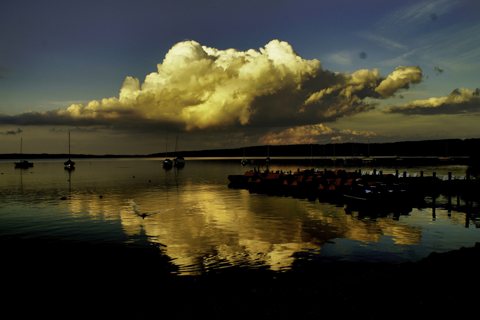 Wolkenspiegelung im Ammersee