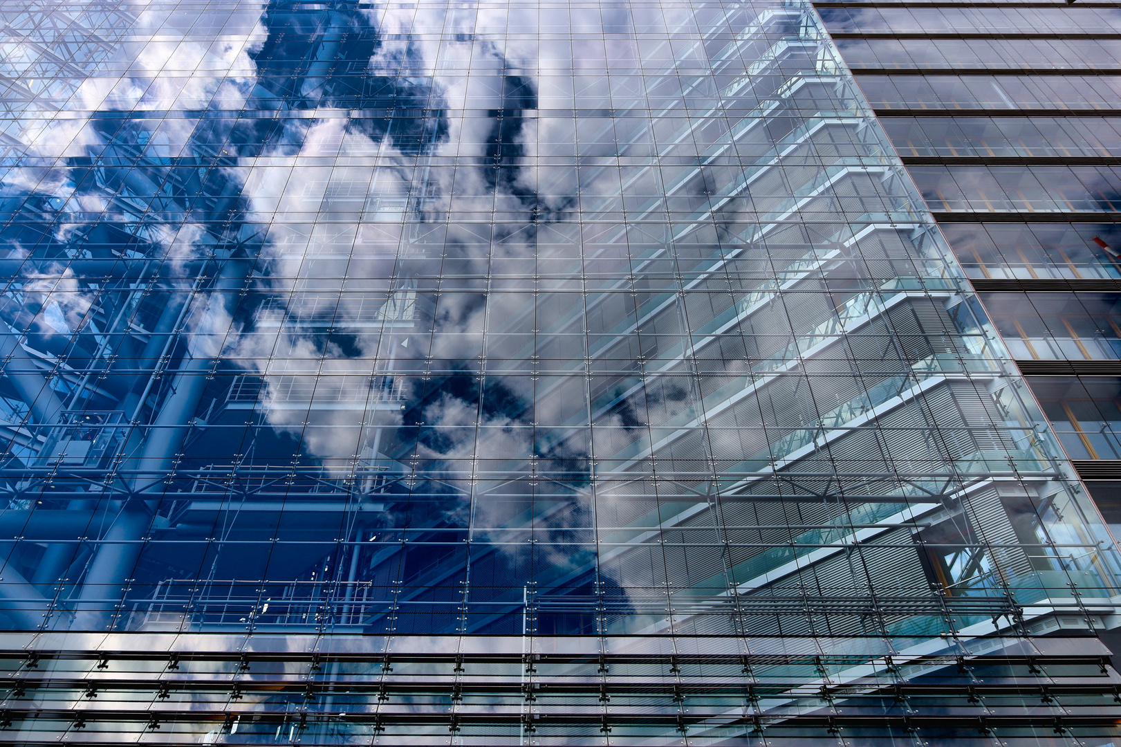 Wolkenspiegelungen 