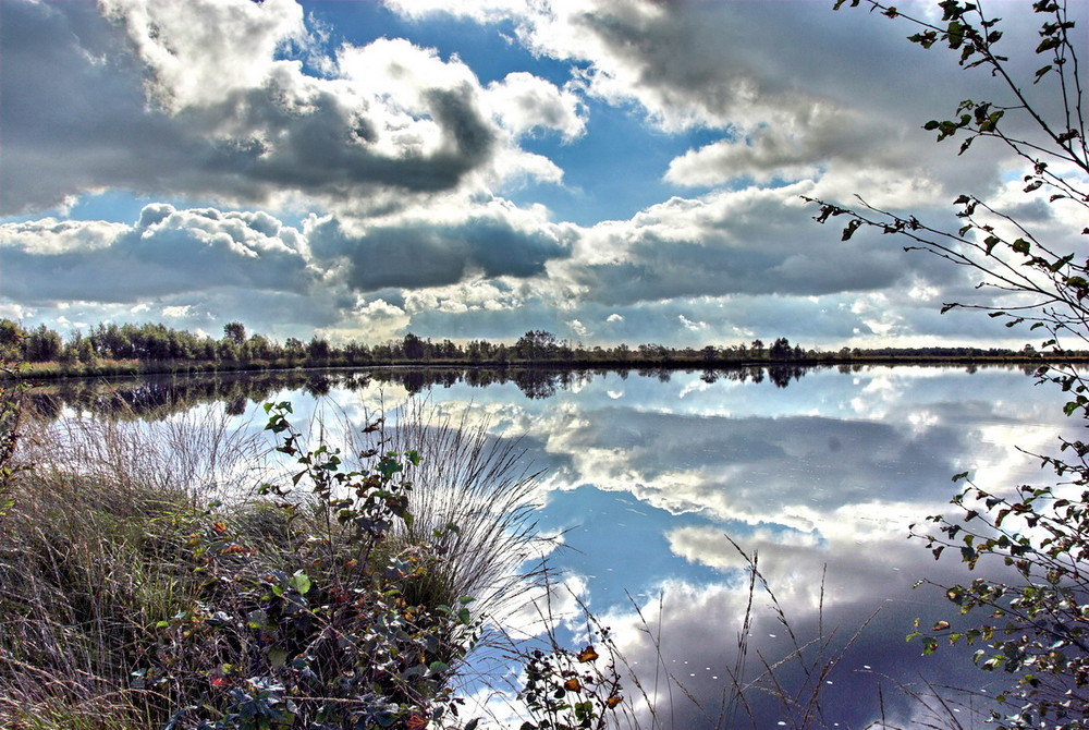 Wolkenspiegelungen II