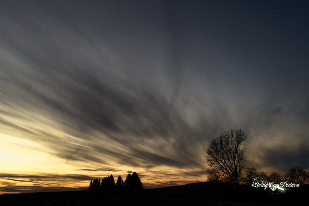 Wolkenspiel im Abendlicht