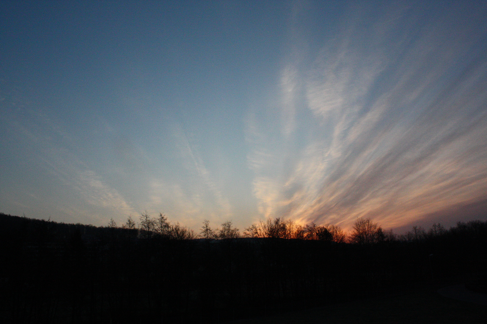 Wolkenspiel im April