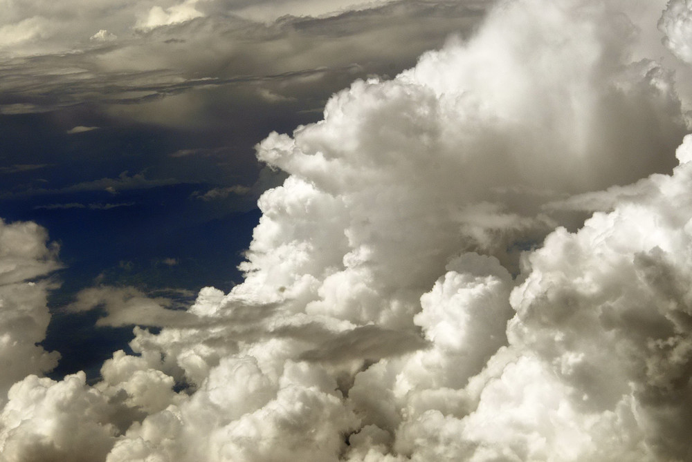 Wolkenspiel (kurz vor der Landung in Rio)