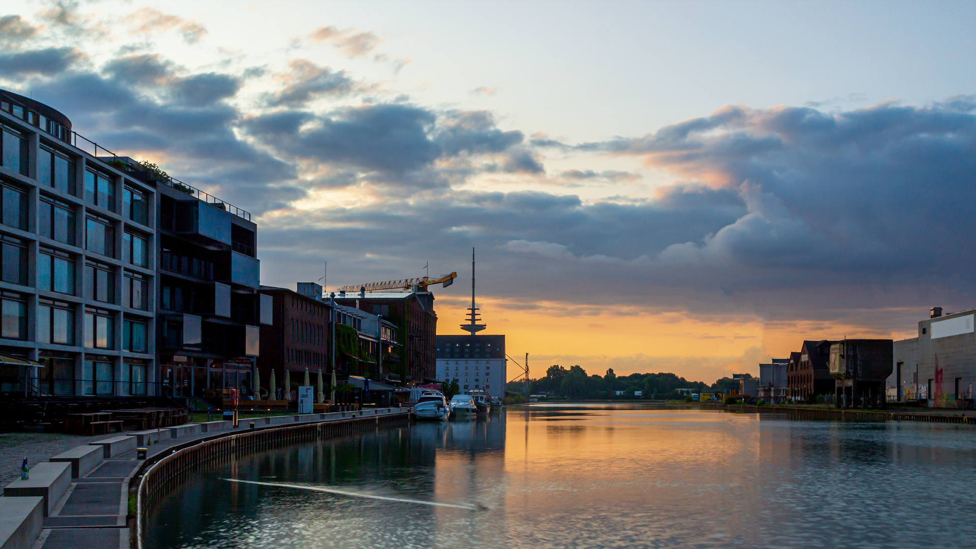 Wolkenspiel über Münster Hafen