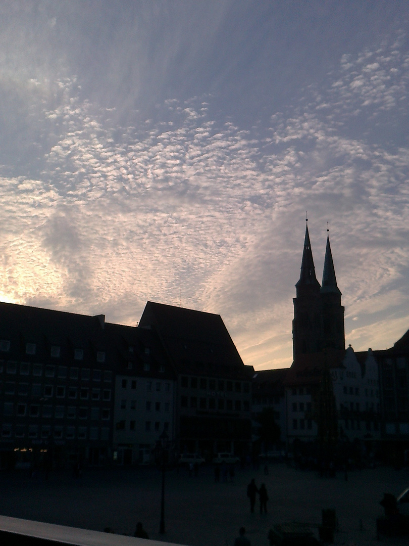 Wolkenspiel über Nürnberg