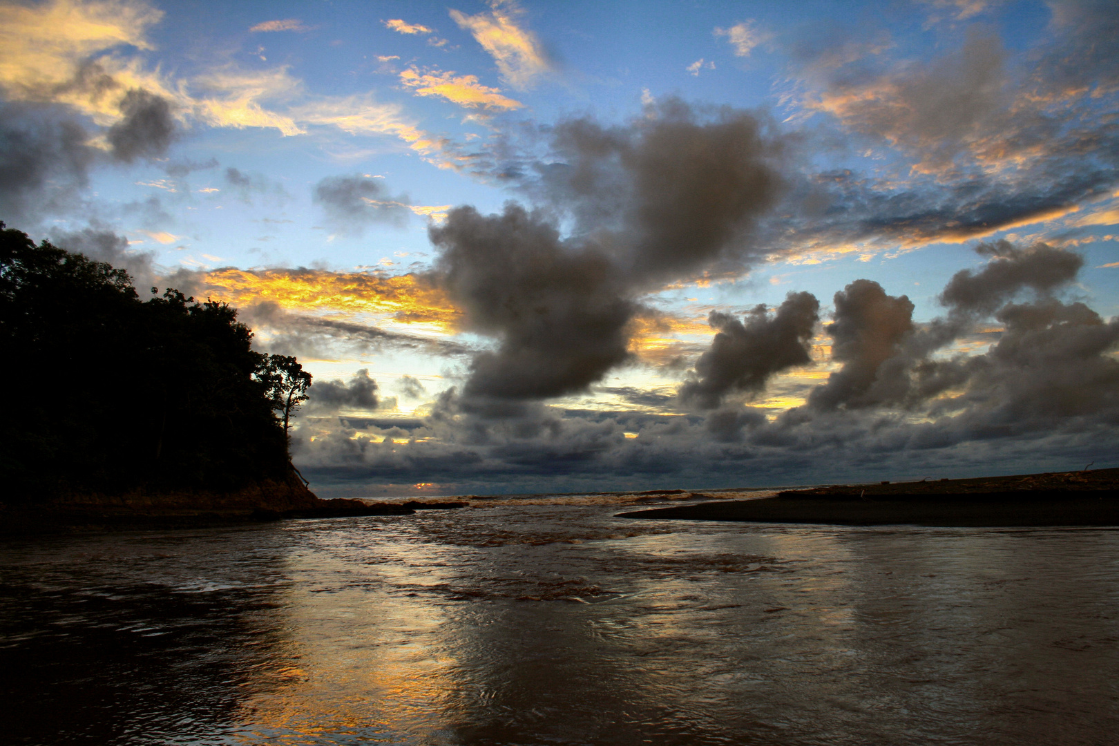 wolkenspiele beim rio nosara