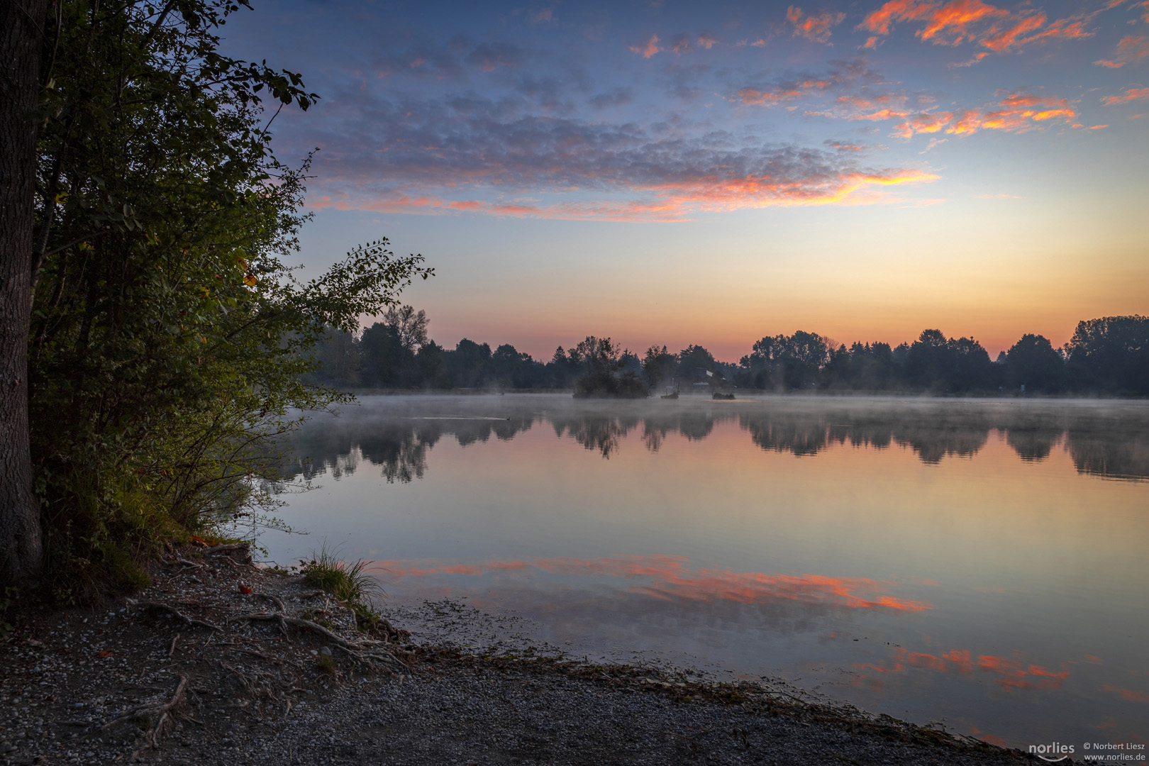 Wolkenstimmung am See