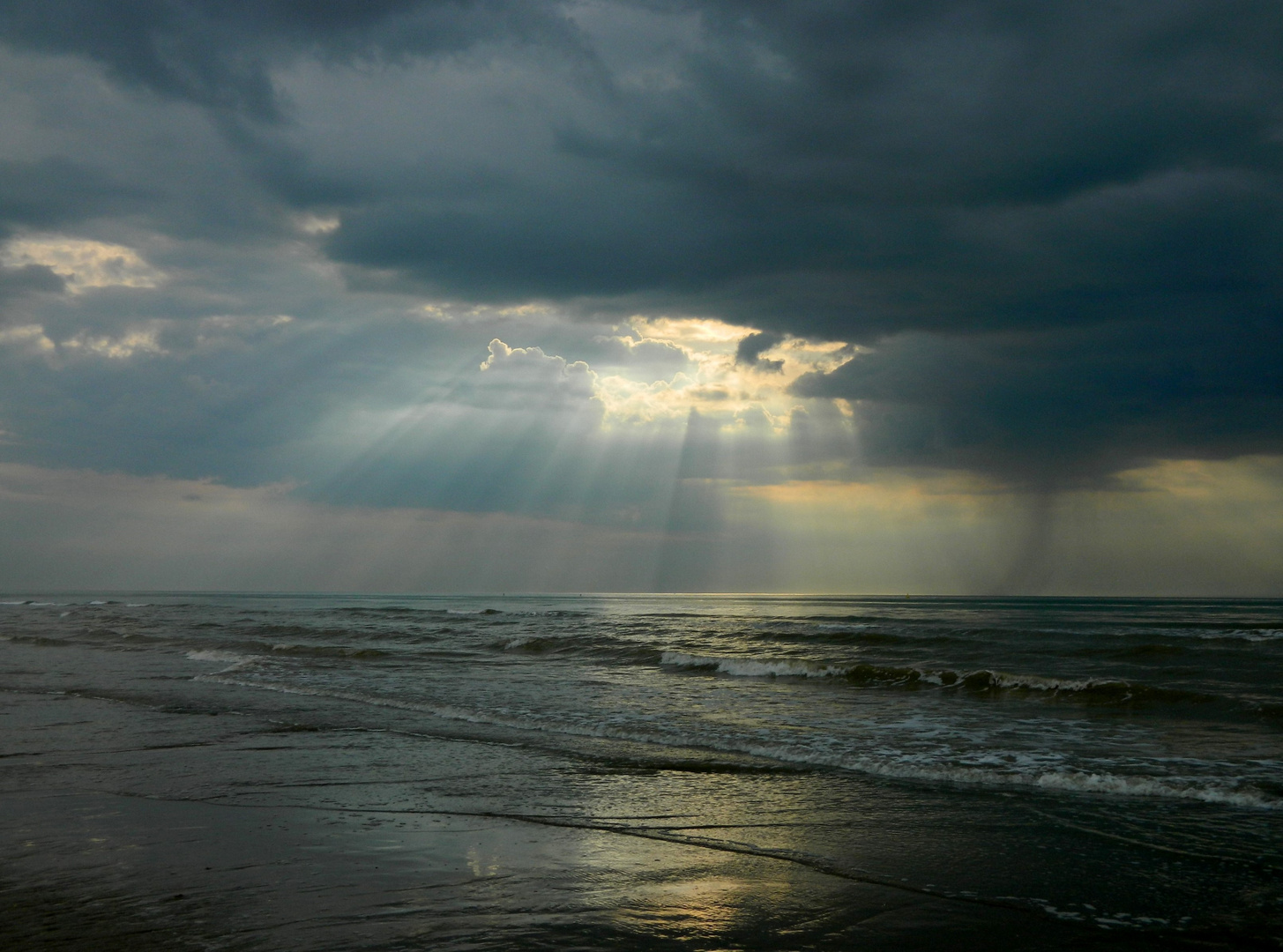 Wolkenstimmung an der Küste