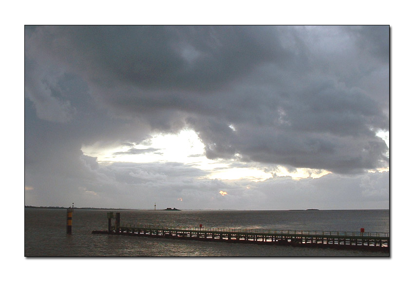 Wolkenstimmung an der Weser