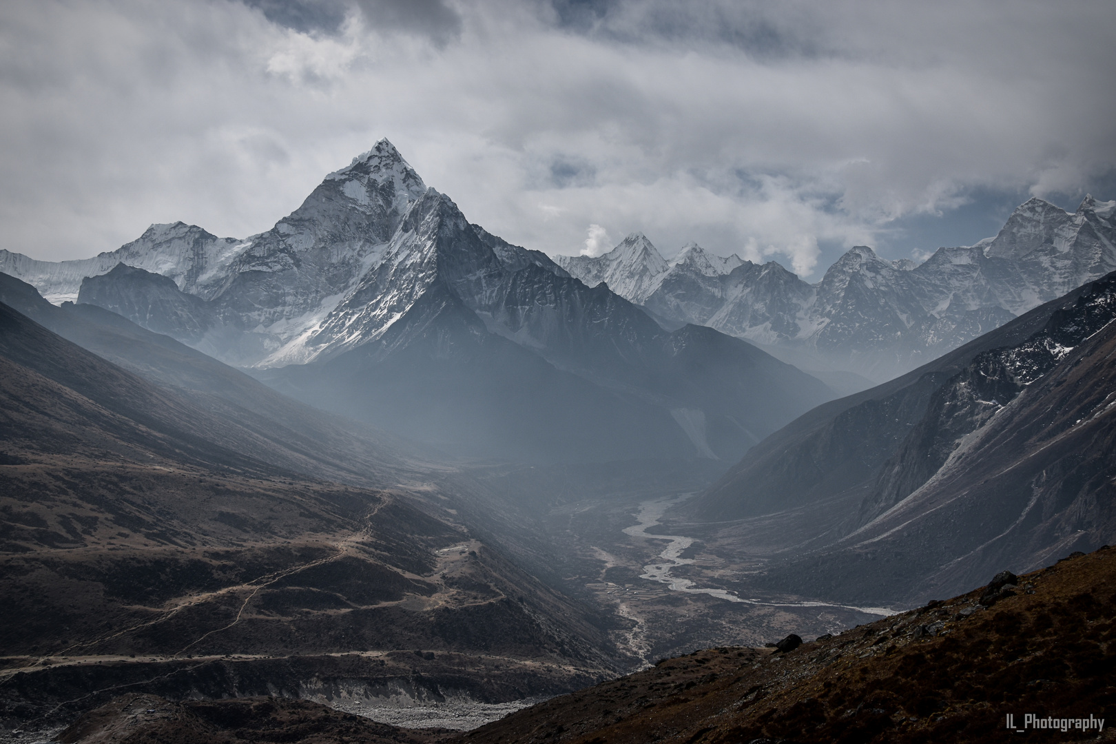 Wolkenstimmung im Himalaya