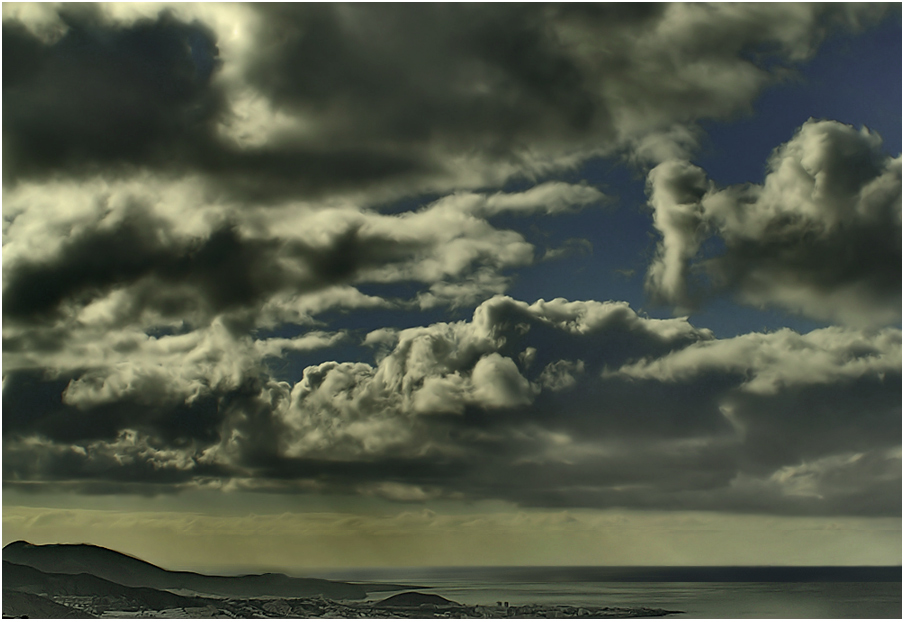 Wolkenstimmung über dem Meer