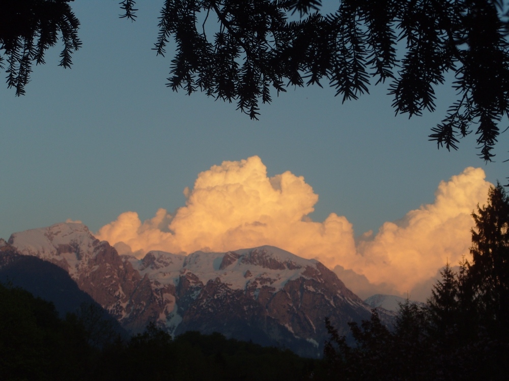 Wolkenstimmung über Hohem Göll und Brett