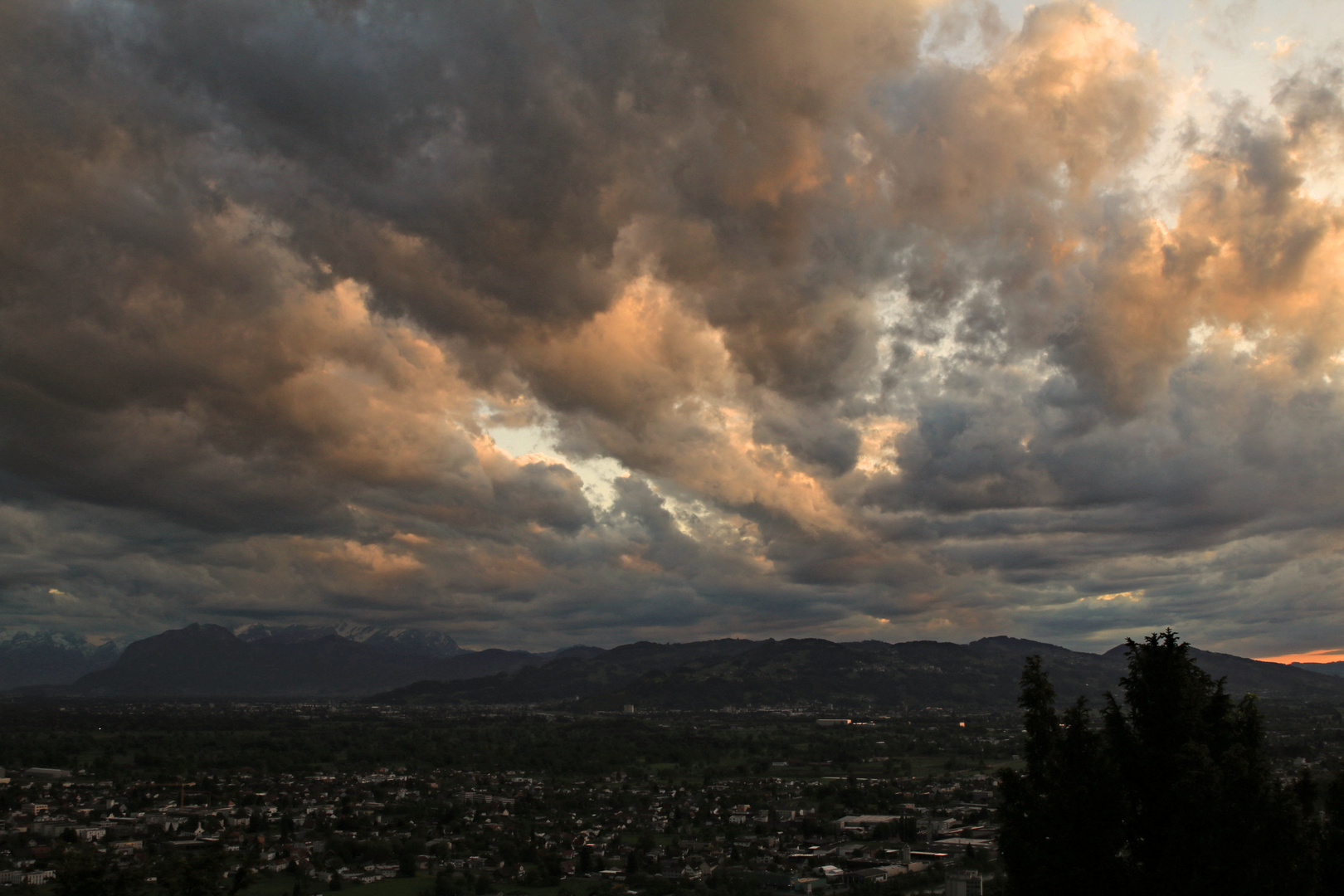 Wolkenstimmung überm Rheintal_IMG_4474