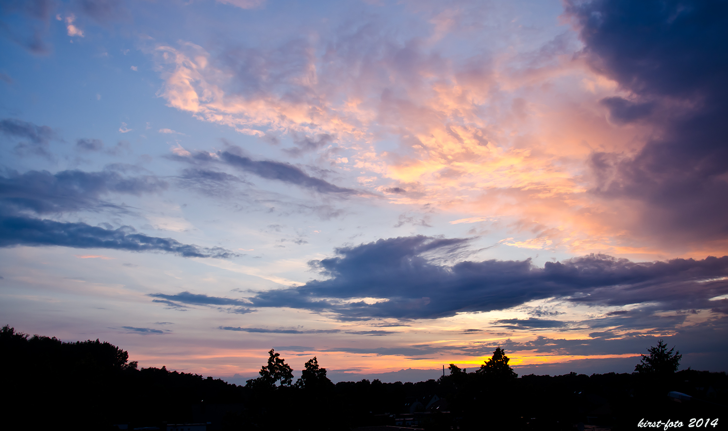 Wolkenstimmung von meinem Logenplatz aus gesehen.