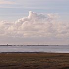 Wolkentürme über der Insel Neuwerk vor Cuxhaven-Duhnen