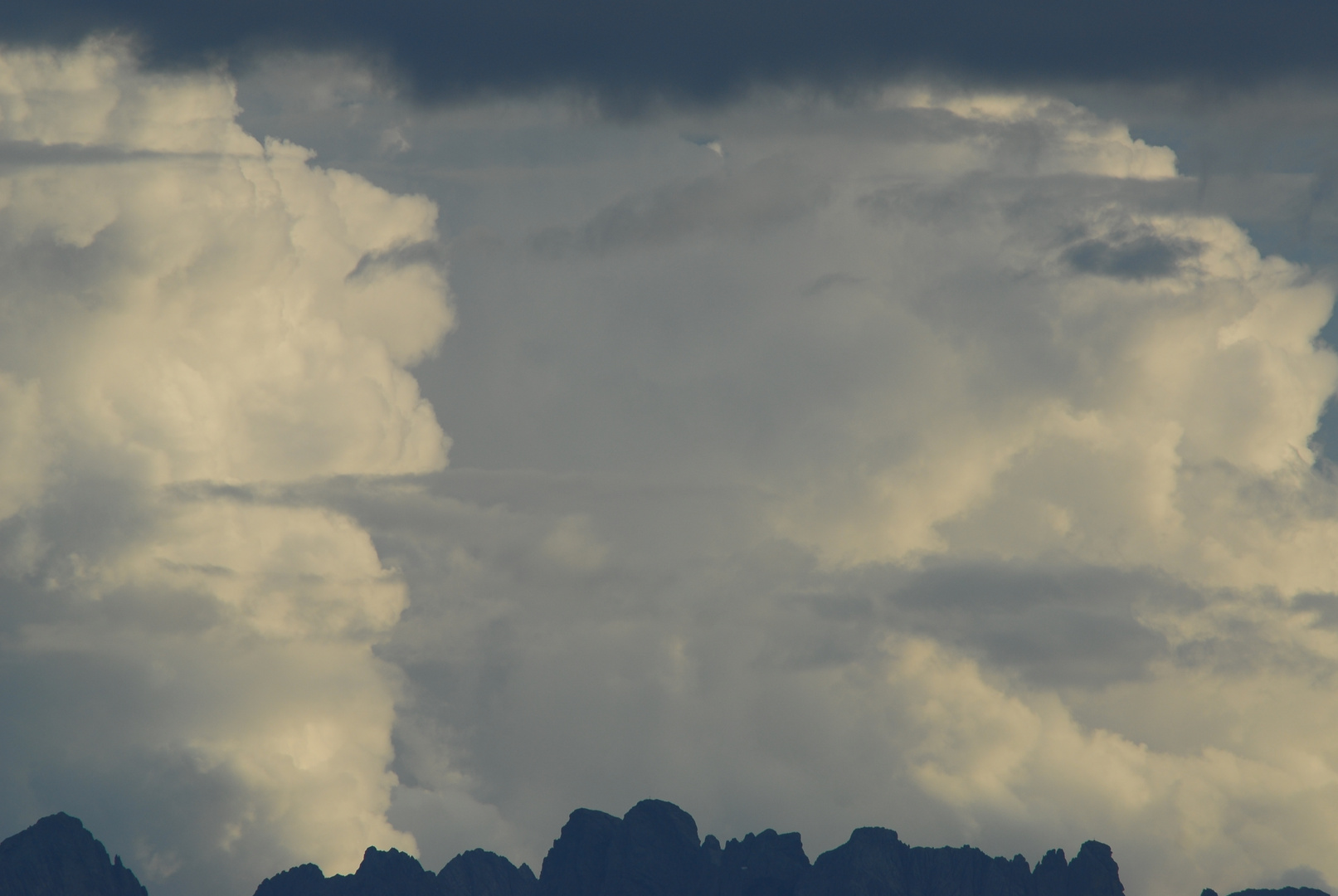 Wolkentürme über Dolimitentürmen