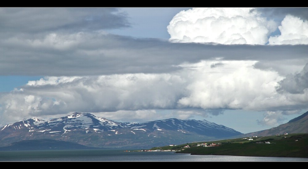 Wolkentürme über Island