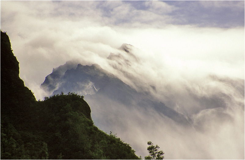 Wolkenumwirbelte Höhen