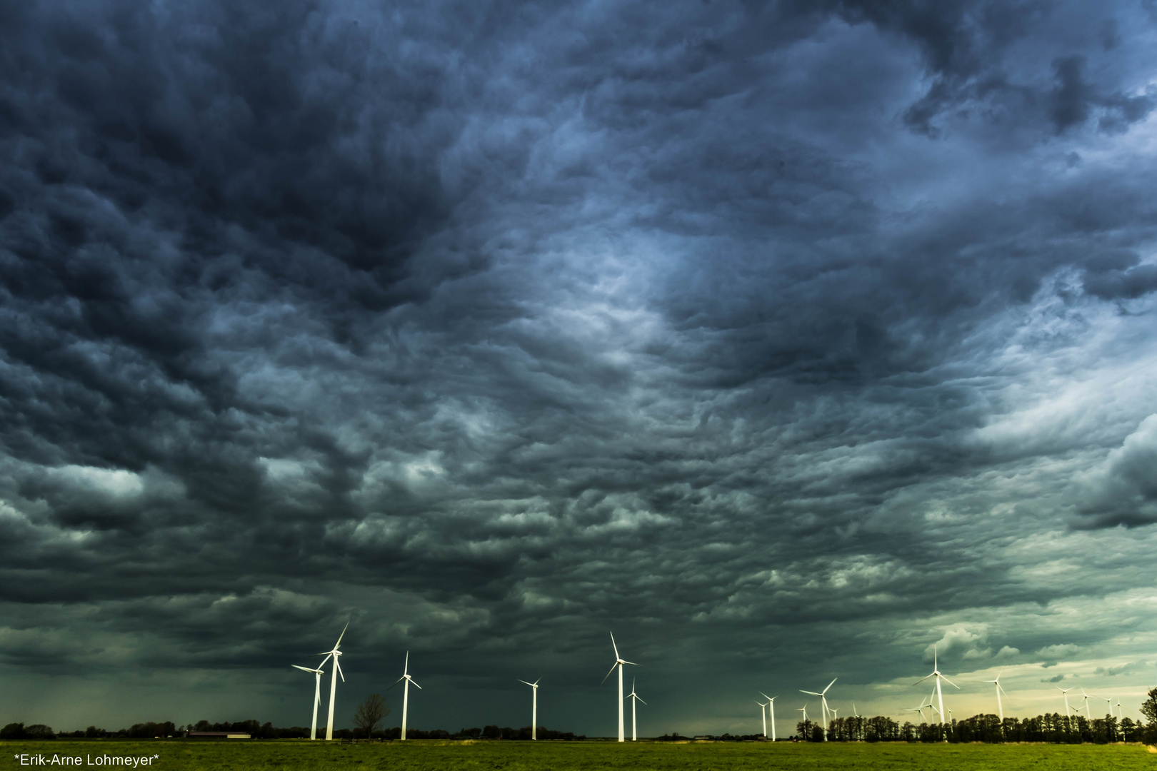 Wolkenverhangene Nordseeküste