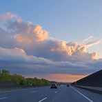 Wolkenzauber auf der Autobahn....