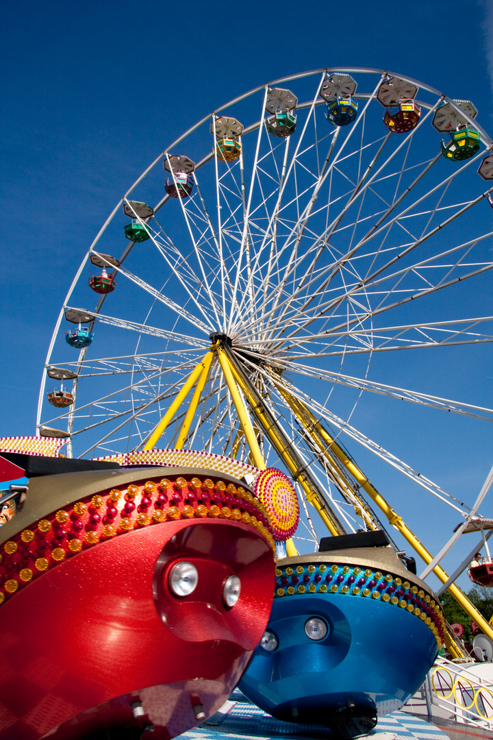 "wollen wir nochmal -Riesenrad fahren?"