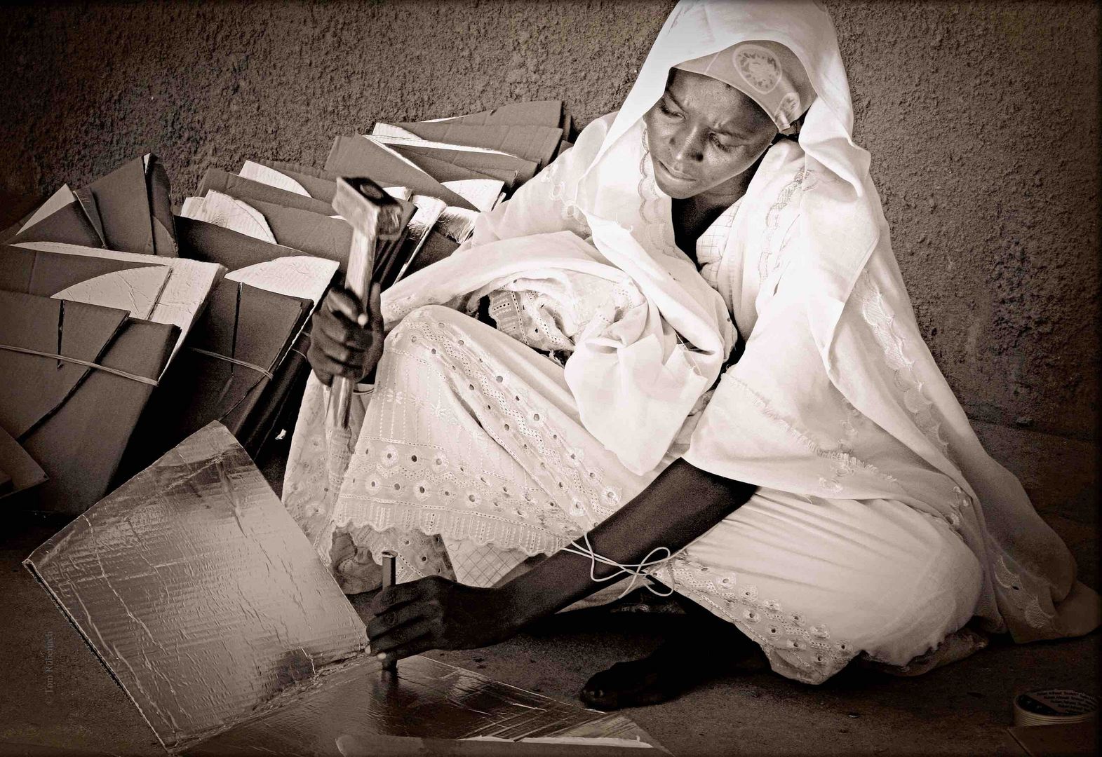 Woman in Chad © Tom Rübenach