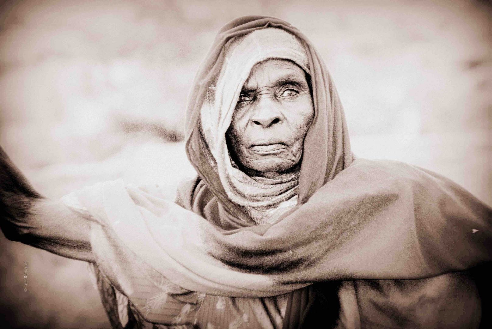 Woman in Chad © Tom Rübenach