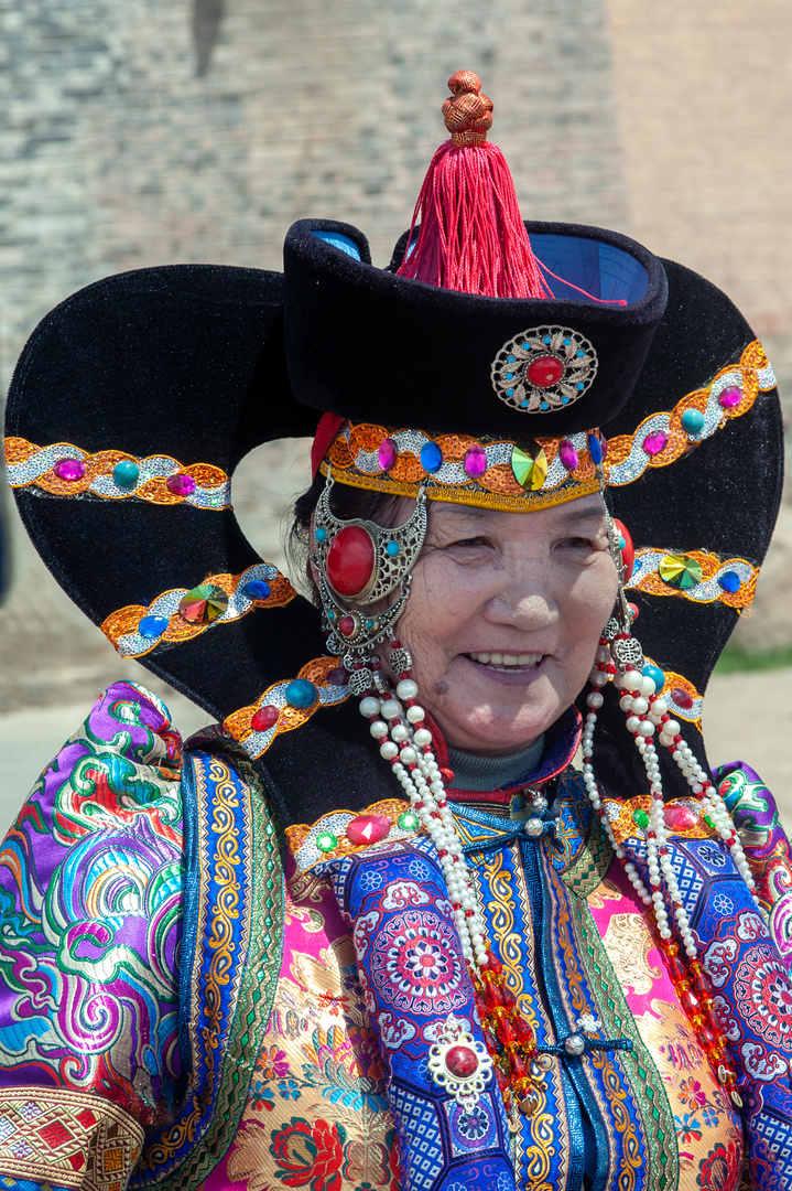 Woman in traditional Mongolian costumes