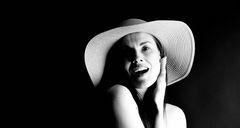 Woman with a hat - 2 -
