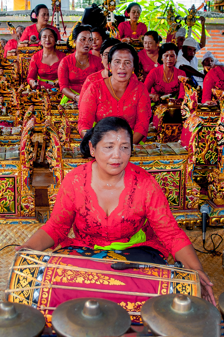 Women Gamelan ensemble