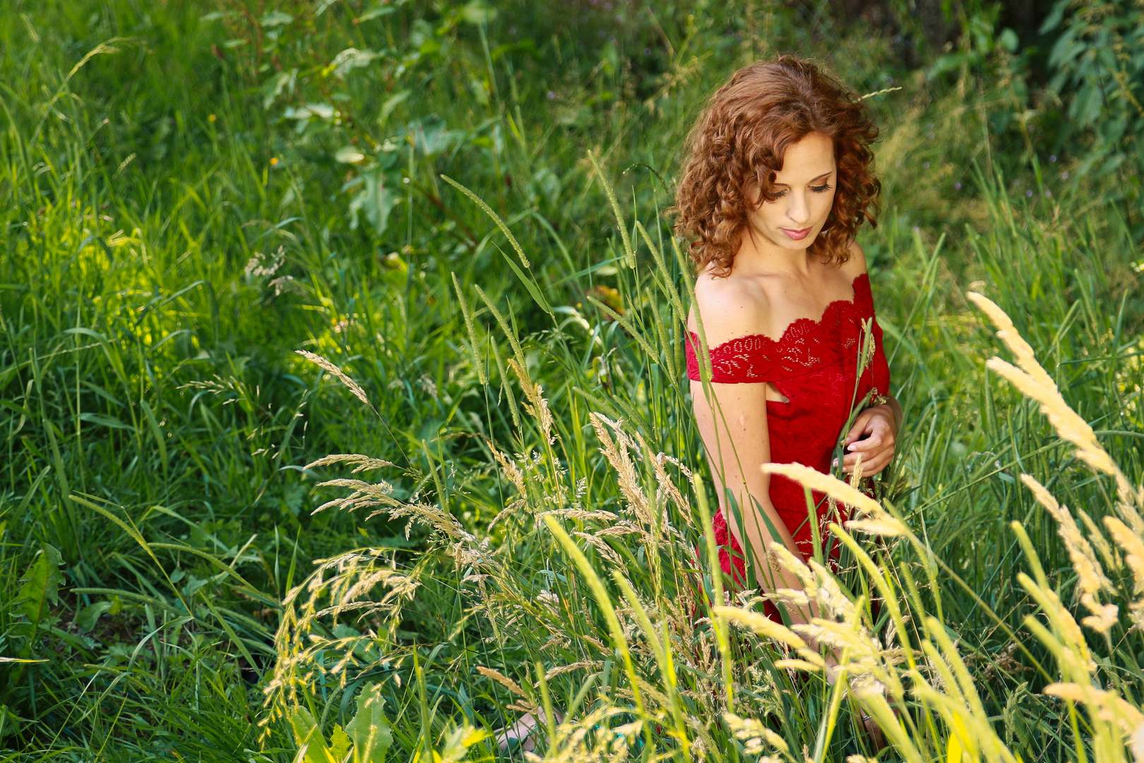 Women in red...