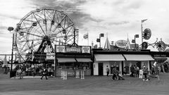 Wonder Wheel