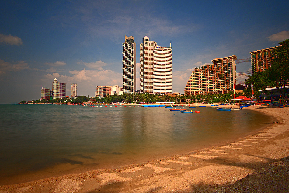 Wong Amat Beach