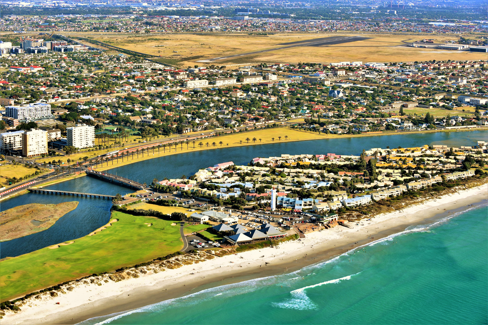 Woodbrigde Island Beach